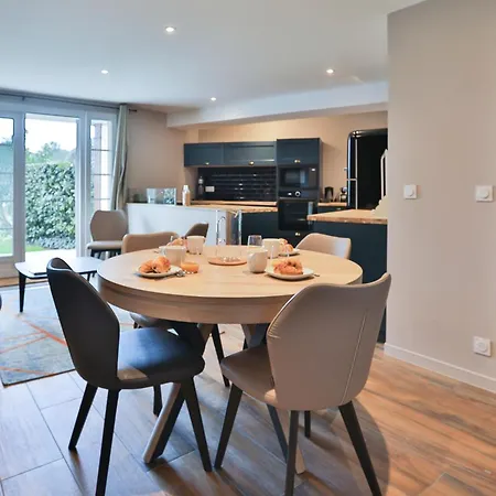Cozy In Port Bourgenay Apartment